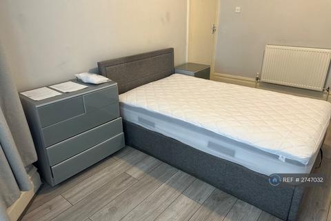 1 bedroom in a house share to rent, Ashton Road, Bristol, BS3