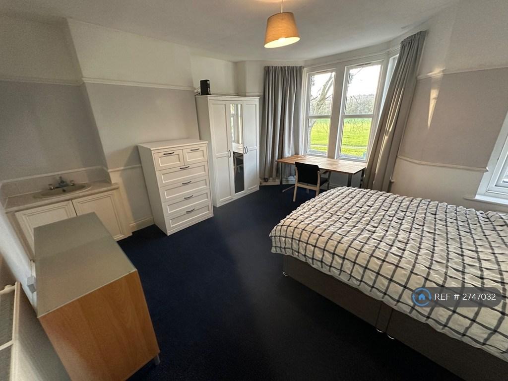 Room 3 £800