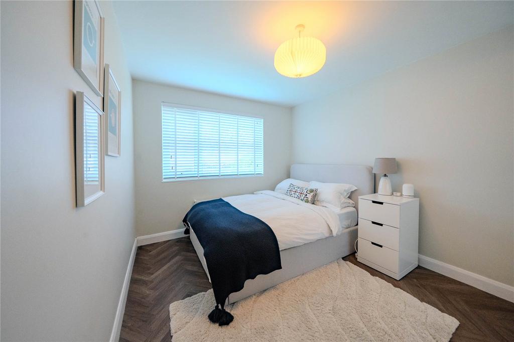 Turnberry View, Leeds, West Yorkshire - View 5