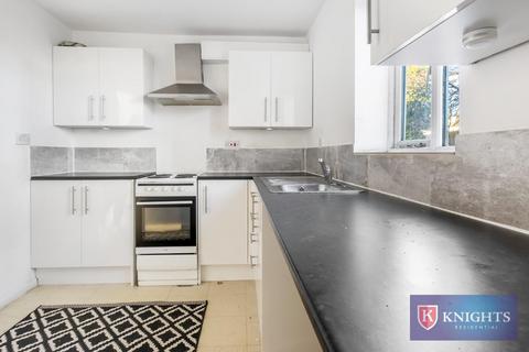 1 bedroom flat for sale, Cherry Blossom, London, N13