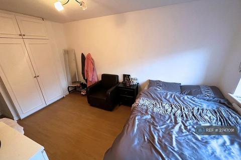 undefined, Surbiton Road, Kingston Upon Thames, KT1