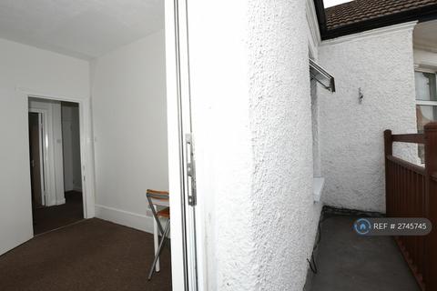 3 bedroom flat to rent, Audley Road, Hendon, NW4