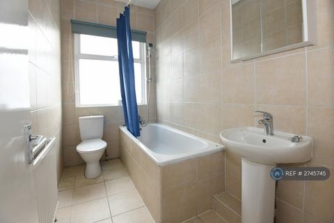 3 bedroom flat to rent, Audley Road, Hendon, NW4