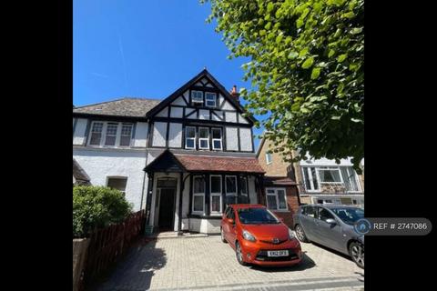 5 bedroom flat to rent, Surbiton, Surbiton, KT5