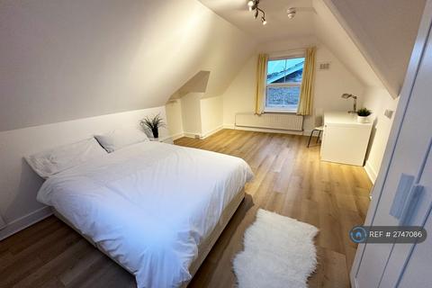 5 bedroom flat to rent, Surbiton, Surbiton, KT5