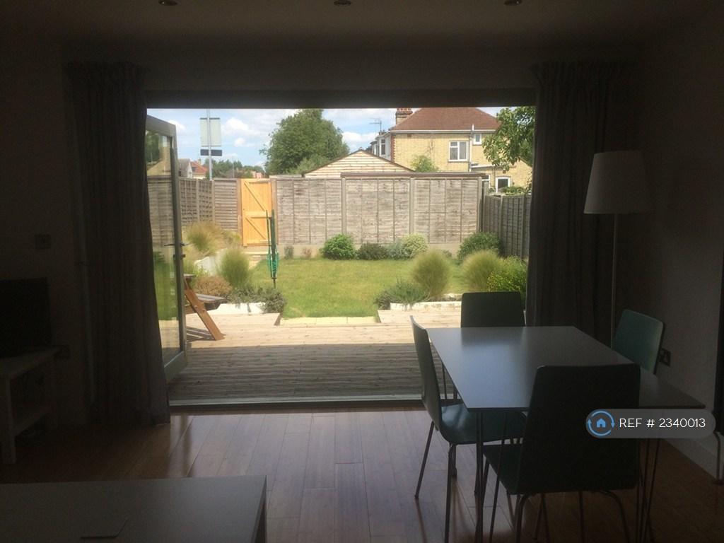 Bi-Folding Doors To Garden