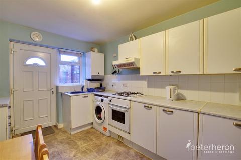 2 bedroom flat to rent, Carley Road, Southwick, Sunderland