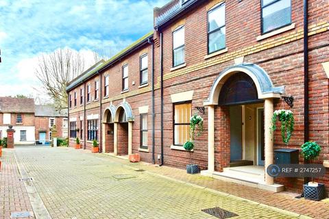 undefined, Mount Mews, Hampton, TW12