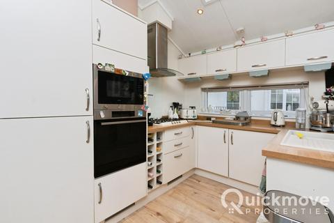 2 bedroom park home for sale, Bordon, Hampshire, GU35