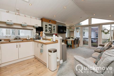 2 bedroom park home for sale, Bordon, Hampshire, GU35