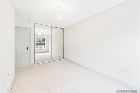 undefined, Portsmouth Road, Surrey KT7