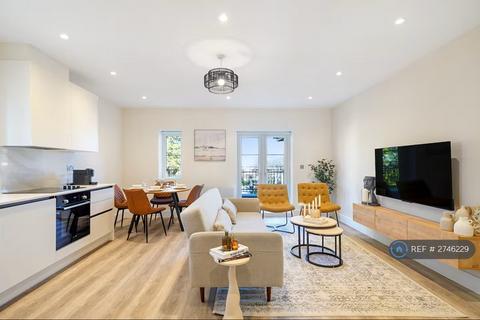 undefined, Beechwood Grove, London, W3