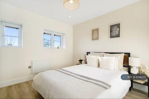 undefined, Beechwood Grove, London, W3