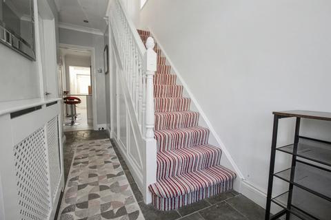 3 bedroom detached house for sale, Bitterne Road East, Southampton SO18