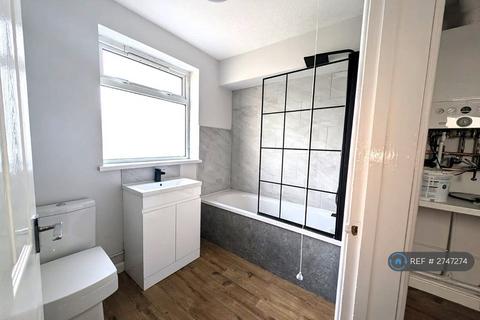 3 bedroom terraced house to rent, Church Road, Ton Pentre, Pentre, CF41