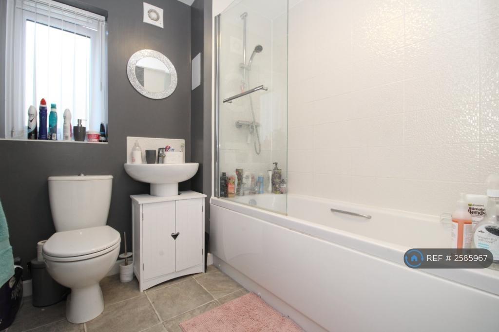 Main Bathroom
