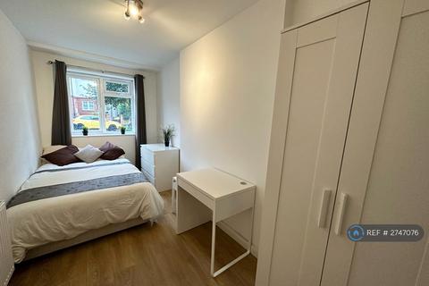 6 bedroom flat to rent, Surbiton, Surbiton, KT5
