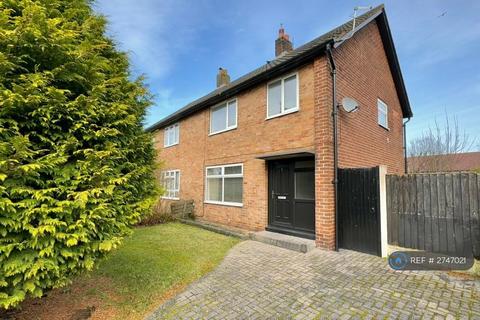 3 bedroom semi-detached house to rent, Shirdley Crescent, Southport, PR8