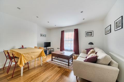 undefined, Grove Crescent, Kingston Upon Thames, KT1
