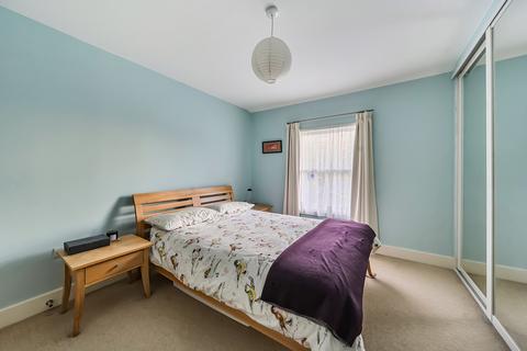 undefined, Grove Crescent, Kingston Upon Thames, KT1