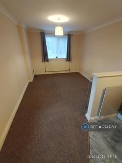 1 bedroom flat to rent, Lodge Gardens, Yeovil, BA20