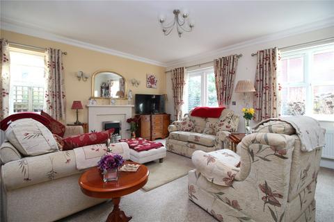 3 bedroom end of terrace house for sale, York Avenue, New Milton, Hampshire, BH25