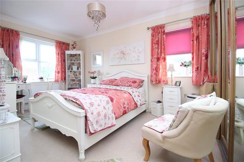 3 bedroom end of terrace house for sale, York Avenue, New Milton, Hampshire, BH25