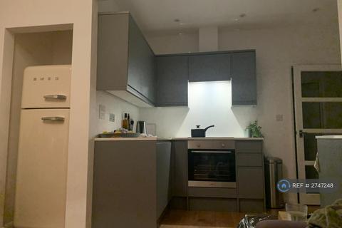 1 bedroom flat to rent, Lanercost Road, London, SW2