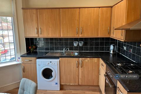 2 bedroom flat to rent, Hurstwood Road, London, NW11