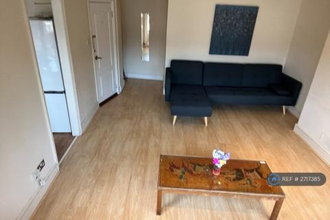 2 bedroom flat to rent, Hurstwood Road, London, NW11