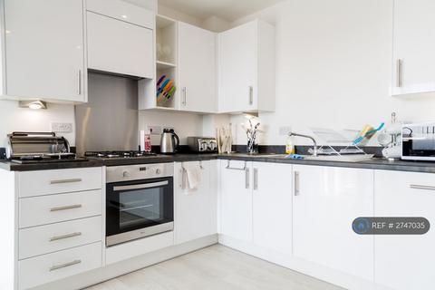 2 bedroom penthouse to rent, Spring Drive, Trumpington, Cambridge, CB2