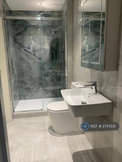 Studio to rent, Lincoln Gardens, Ilford, IG1