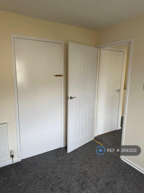 2nd Bedroom