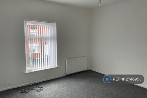 2 bedroom terraced house to rent, Shipton Street, Bolton, BL1