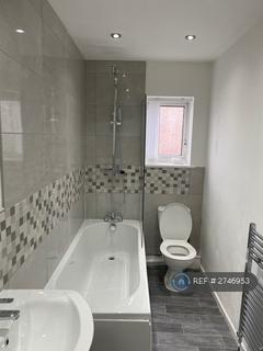 2 bedroom terraced house to rent, Shipton Street, Bolton, BL1