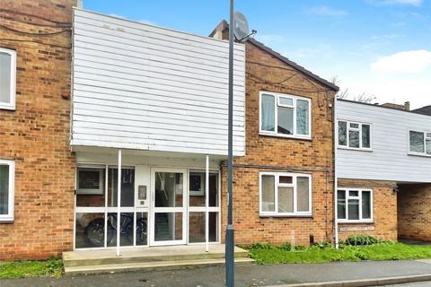2 bedroom flat to rent - Charles Gardner Road, Leamington Spa, Warwickshire, CV31