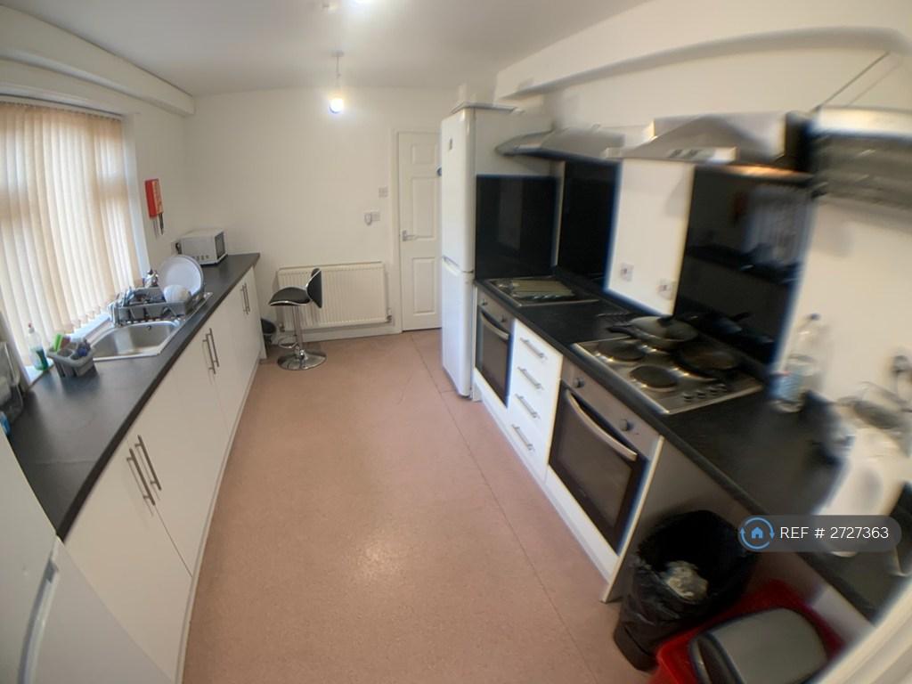 Large Kitchen