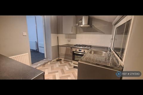 undefined, Edmondstown Road, Tonypandy, CF40