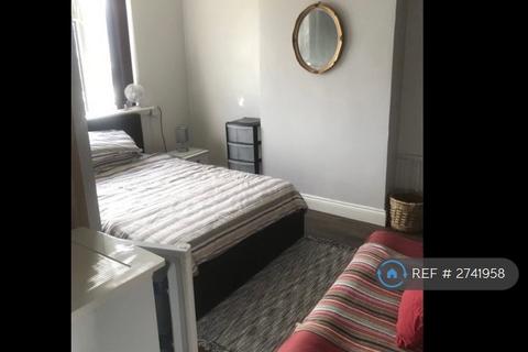 undefined, Kynaston Crescent, Thornton Heath, CR7