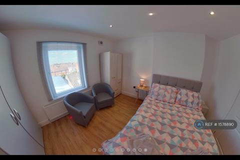 Studio to rent, Langney Road - K, Eastbourne, BN21