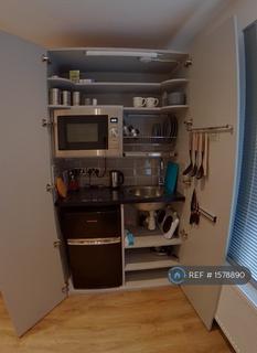 Studio to rent, Langney Road - K, Eastbourne, BN21