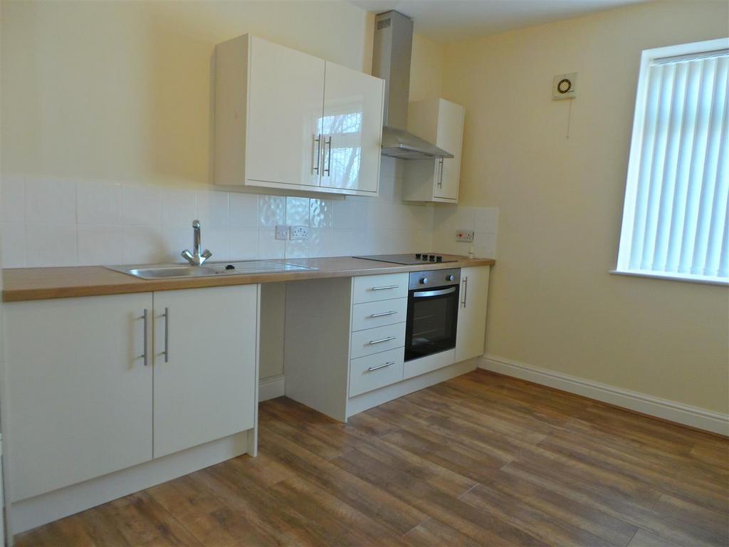 Claremont Road 149 flat 4 - kitchen.JPG