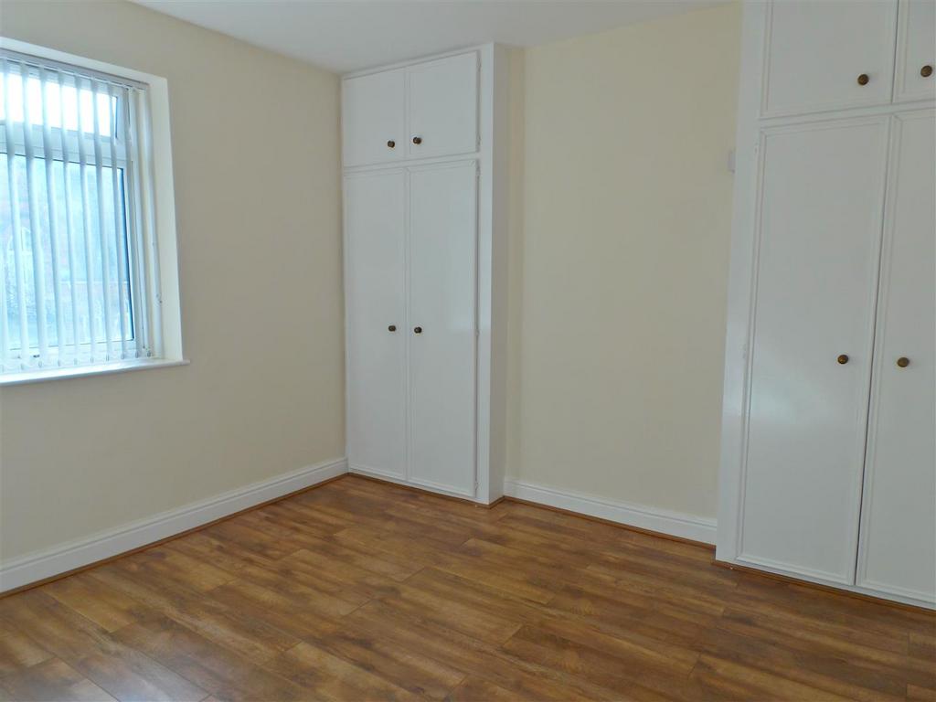 Claremont Road 149 flat 4 - bedroom.JPG
