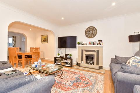 undefined, Manor Close, Canterbury CT1