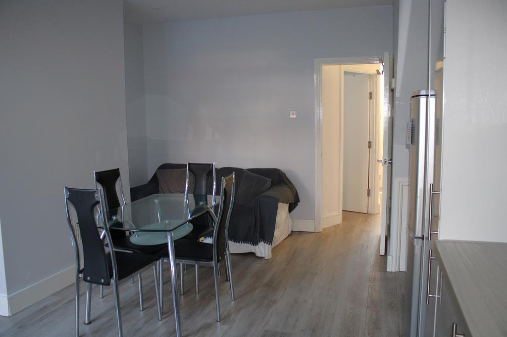 Dining Area Picture
