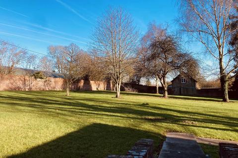5 bedroom house to rent, Penpergwm, Penpergwm