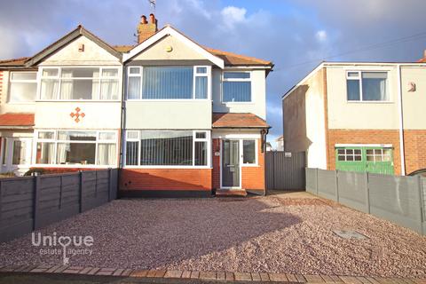 3 bedroom semi-detached house for sale, North Drive, Thornton-Cleveleys, FY5