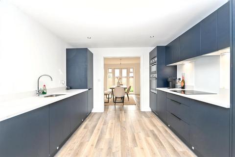 4 bedroom detached house for sale, Anderida Close, Stone Cross, Pevensey