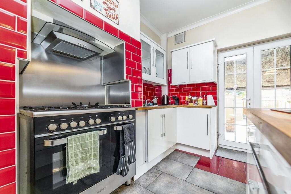 Dining kitchen