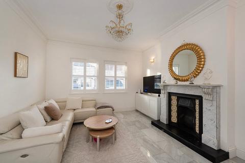undefined, Lion Road, South Bexleyheath, DA6